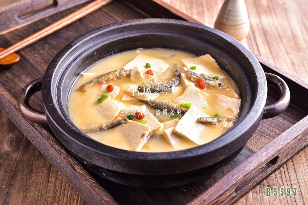 B5597雜(zá)魚豆腐煲 石鍋魚豆腐
